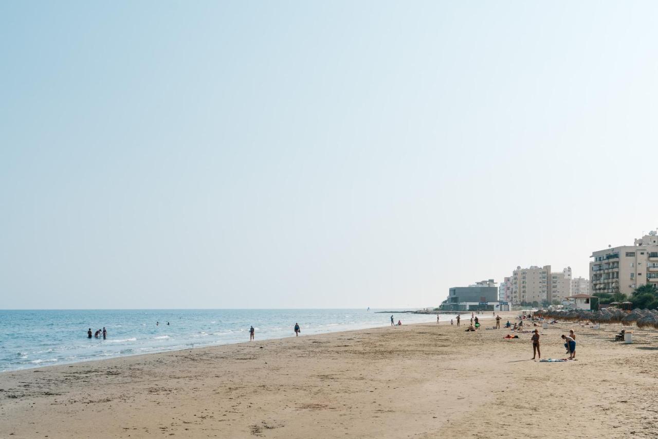 Appartement Seasunlove Apt. à Larnaca Extérieur photo