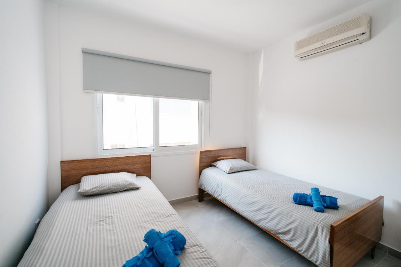 Appartement Seasunlove Apt. à Larnaca Extérieur photo