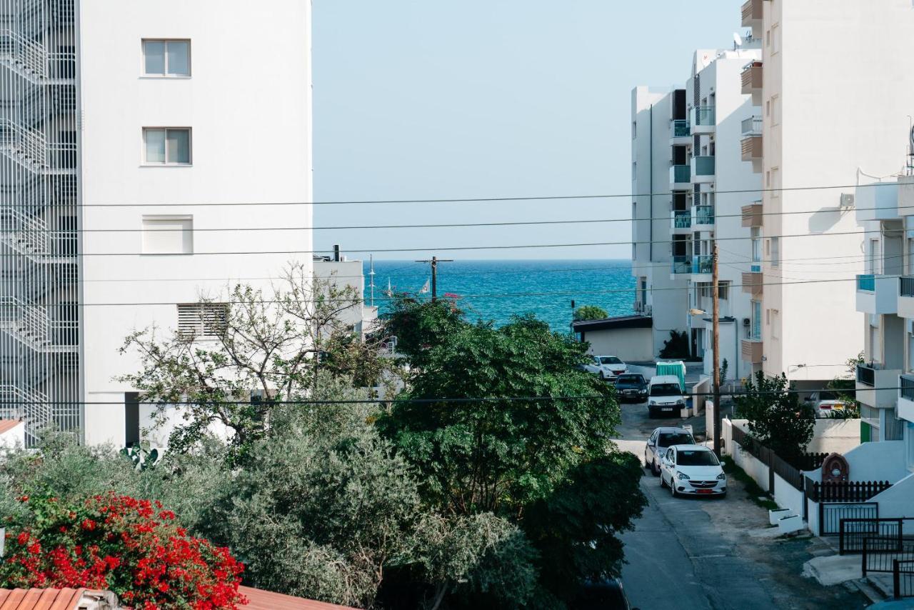 Appartement Seasunlove Apt. à Larnaca Extérieur photo